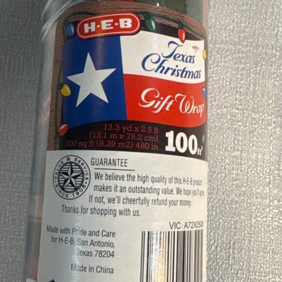 Texas Holiday Christmas Wrapping Paper 100 sqft  30” long sealed- slight tear - Picture 1 of 11